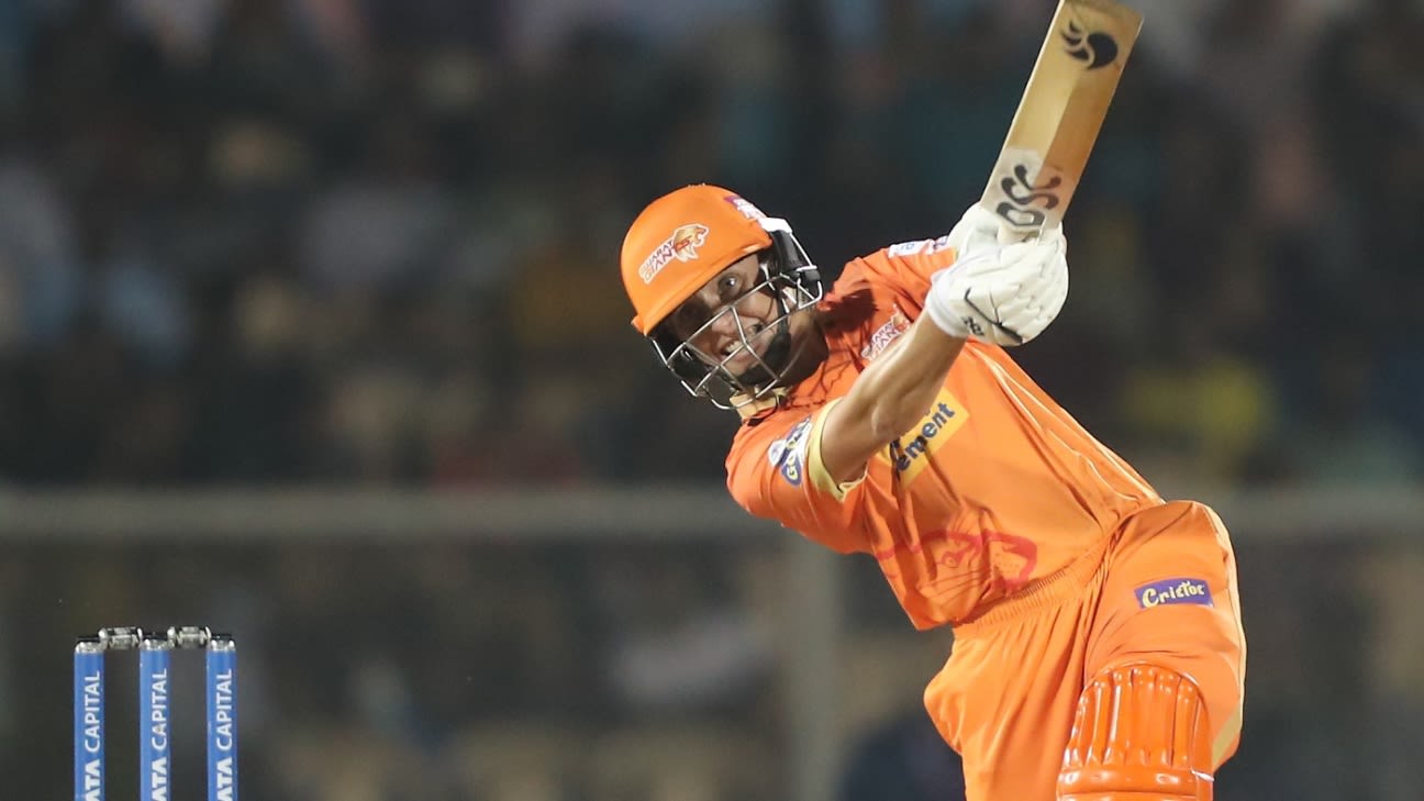 All-round Gardner show powers Gujarat Giants victory