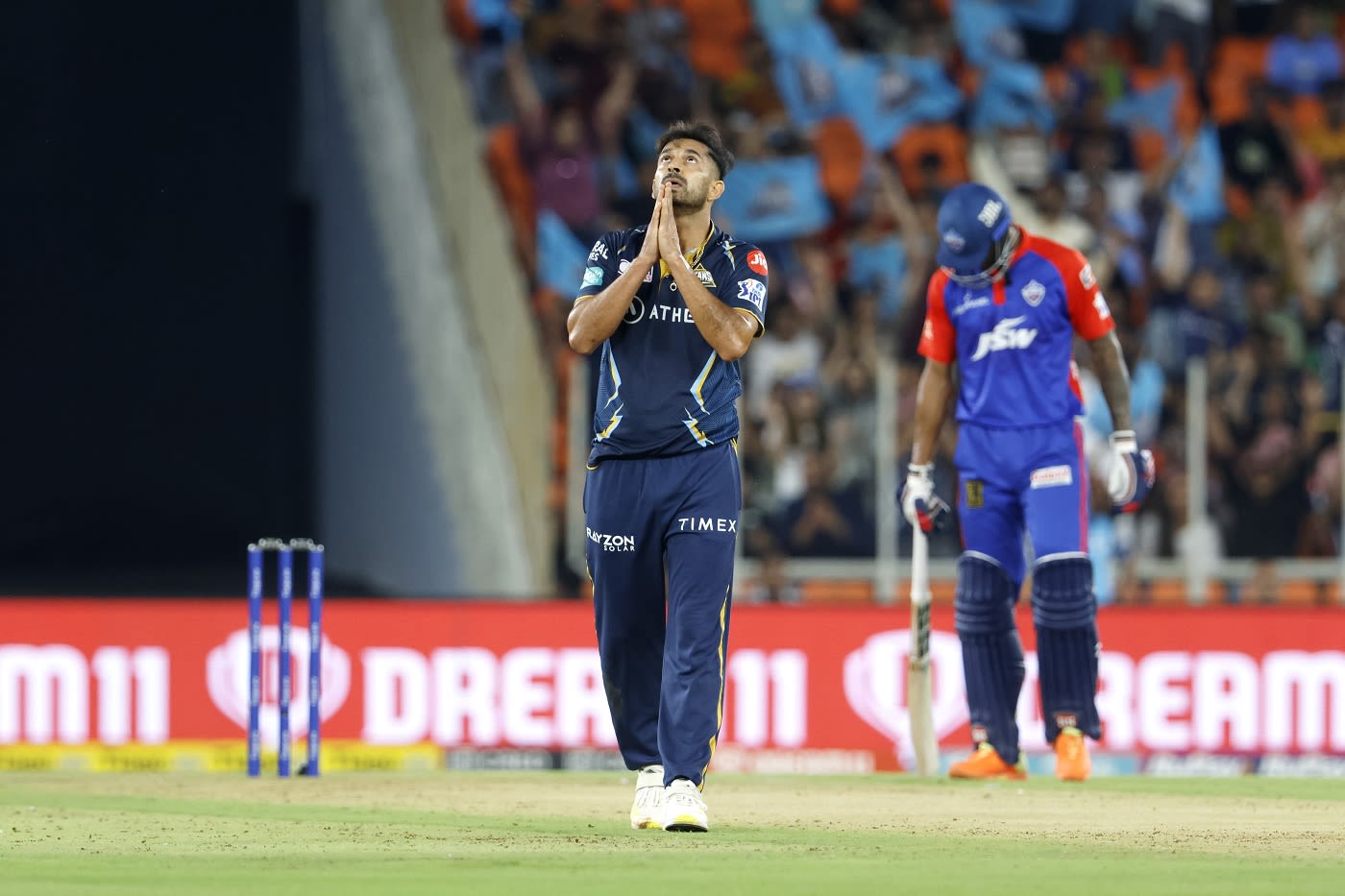 Mohit Sharma Celebrates After Getting The Big Wicket Of Axar Patel