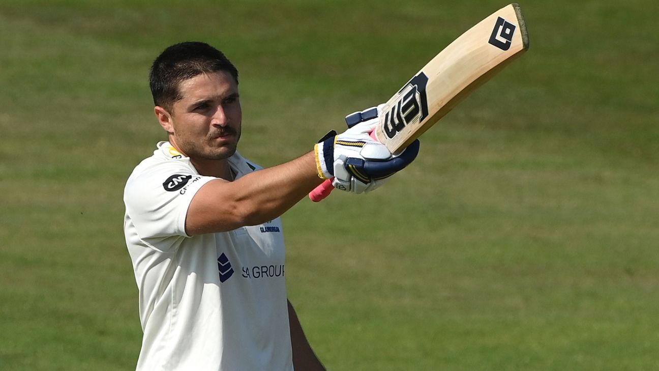 One other Kiran Carlson century underpins stable Glamorgan innings