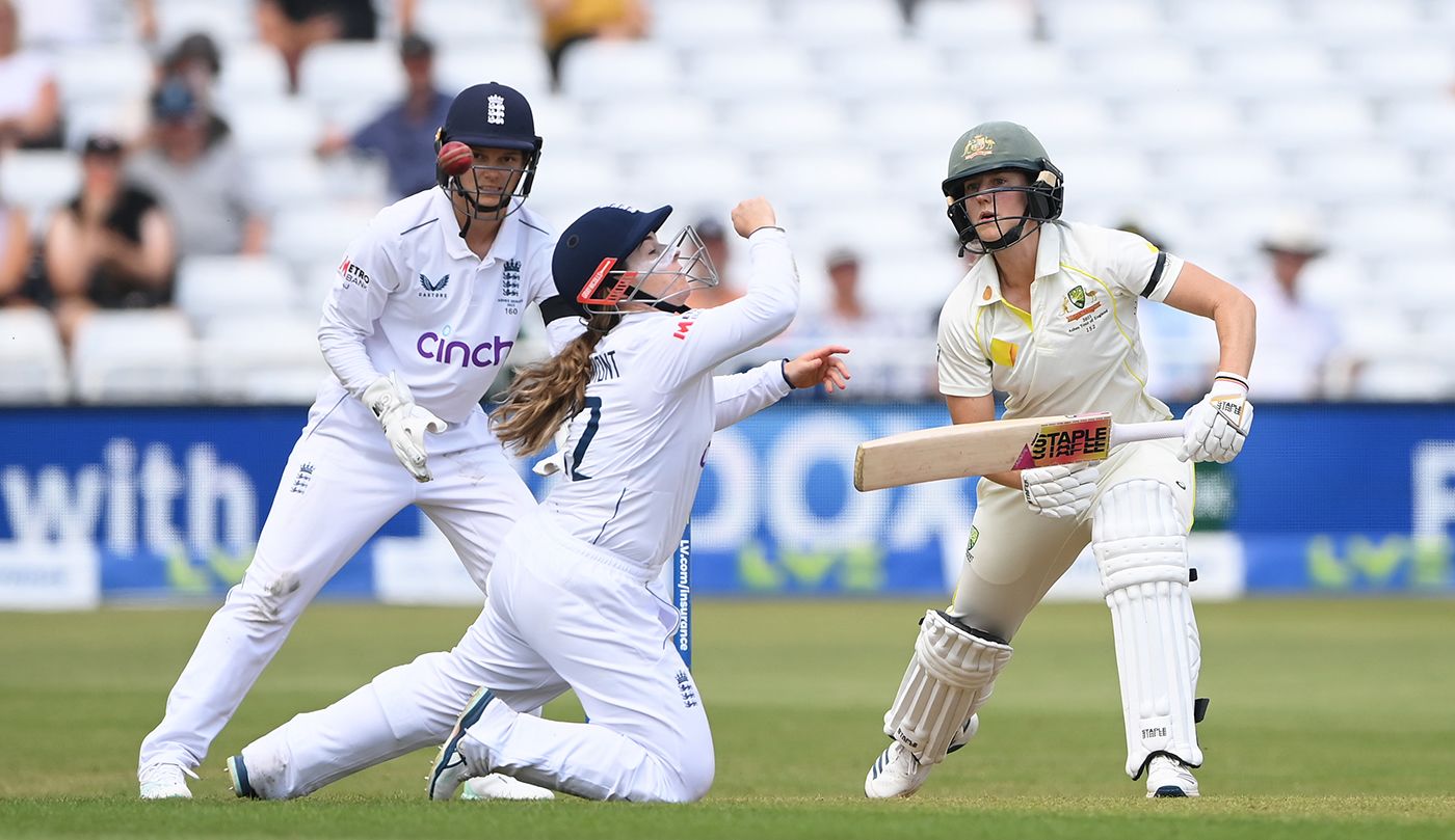 Tammy Beaumont Attempts To Field At Silly Mid-off 