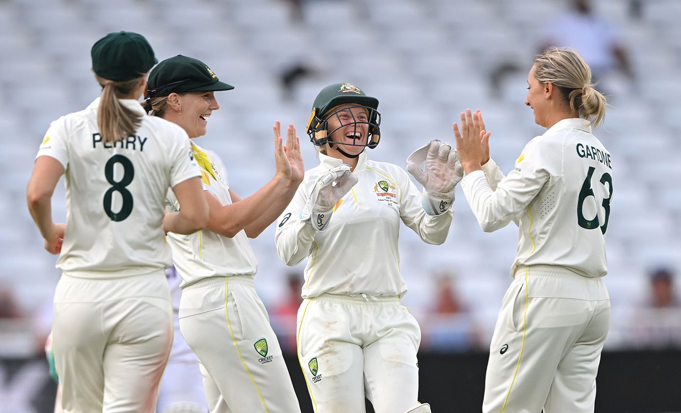 Ashleigh Gardner struck with her first ball | ESPNcricinfo.com