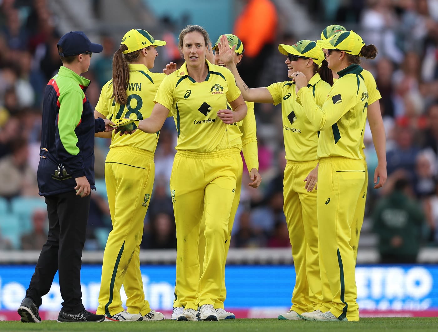 Ellyse Perry bounced Danielle Gibson out | ESPNcricinfo.com