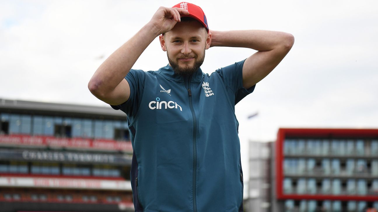 Gus Atkinson debuts, England select to bat