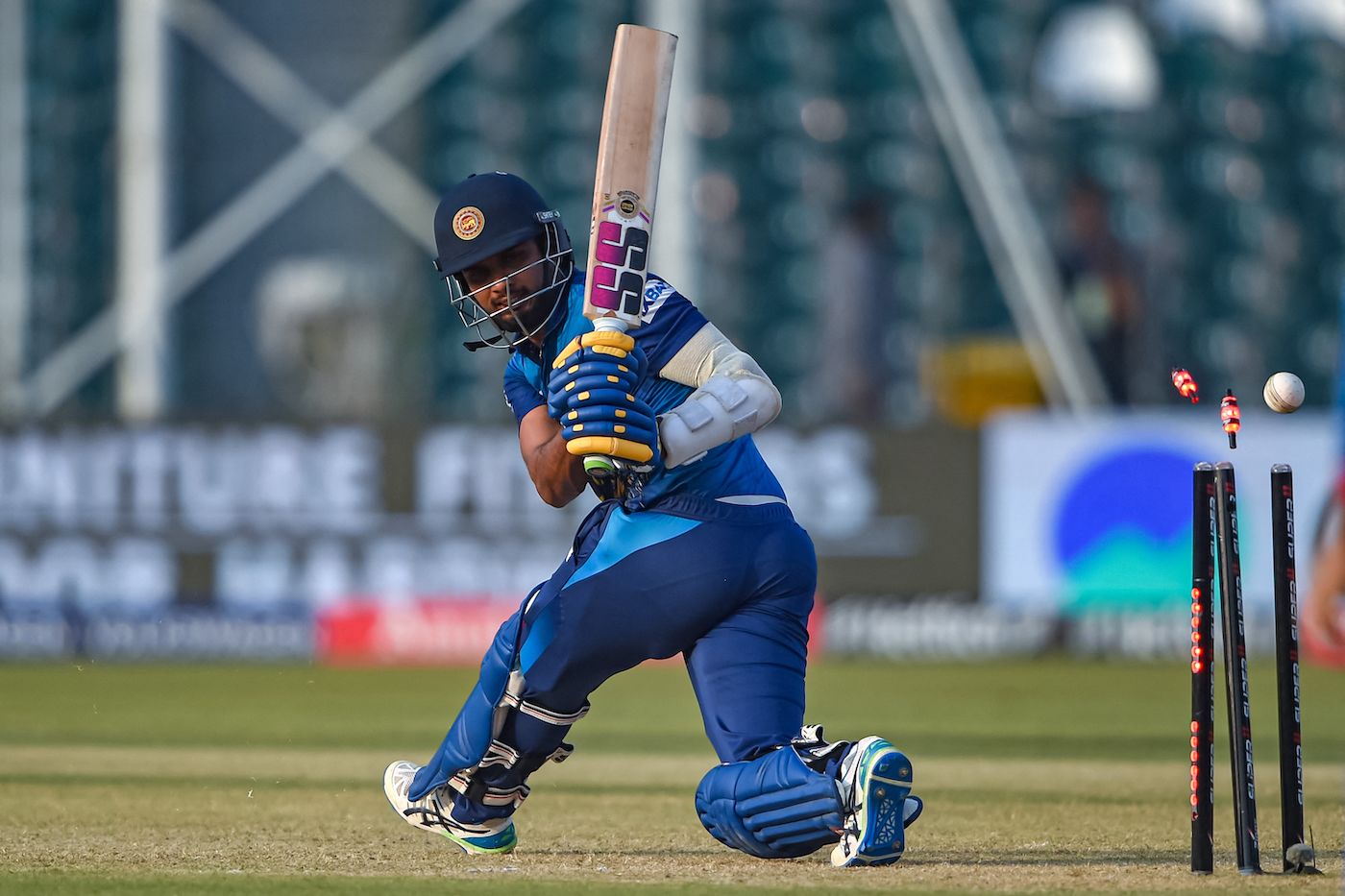 Dasun Shanaka couldn't connect with his sweep