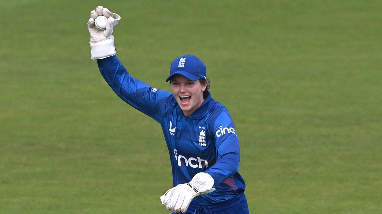 England wicketkeeper Jones says ‘energy’ of younger players resulted in turnaround against Sri Lanka post thumbnail image
