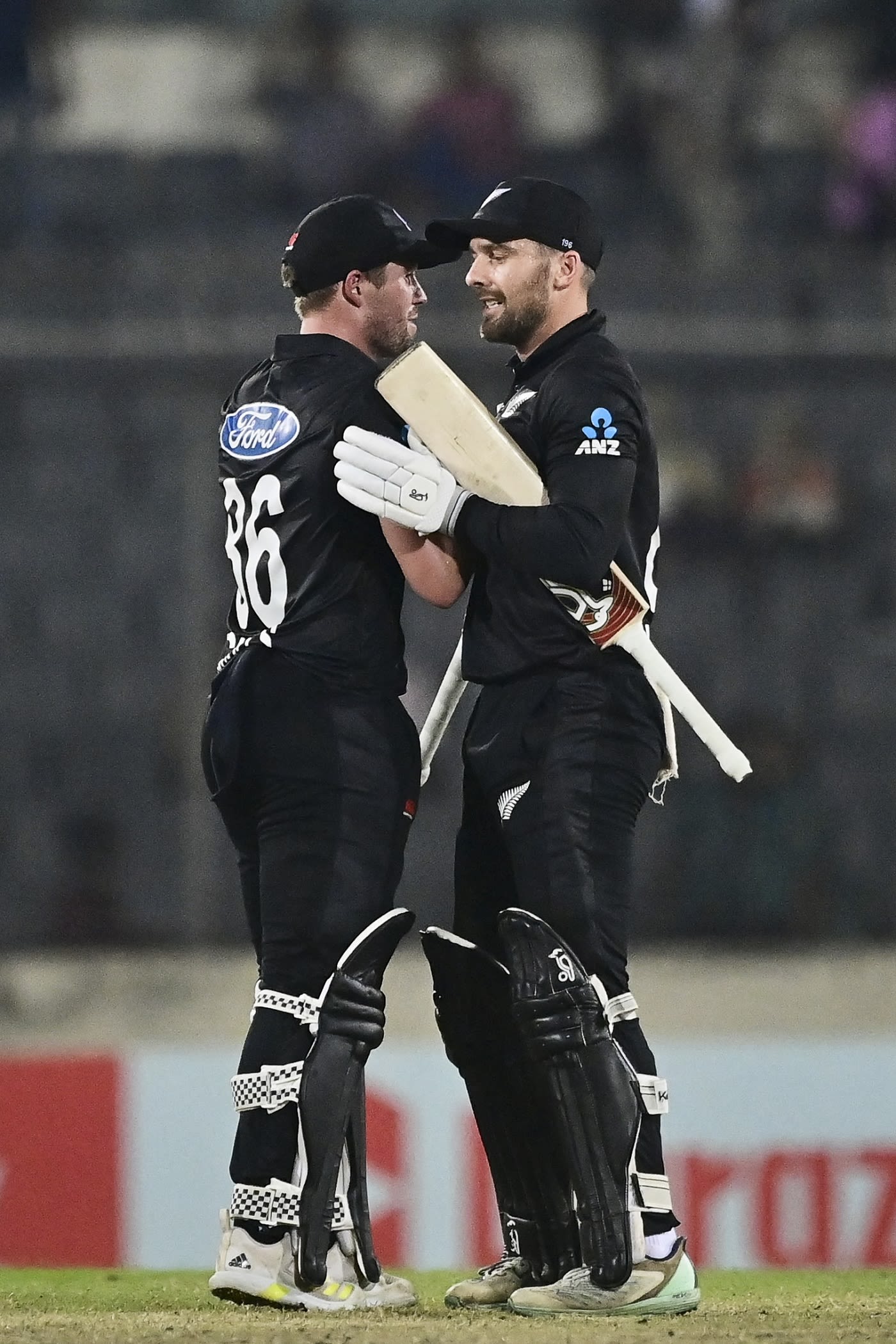 Henry Nicholls and Tom Blundell celebrate after the win | ESPNcricinfo.com