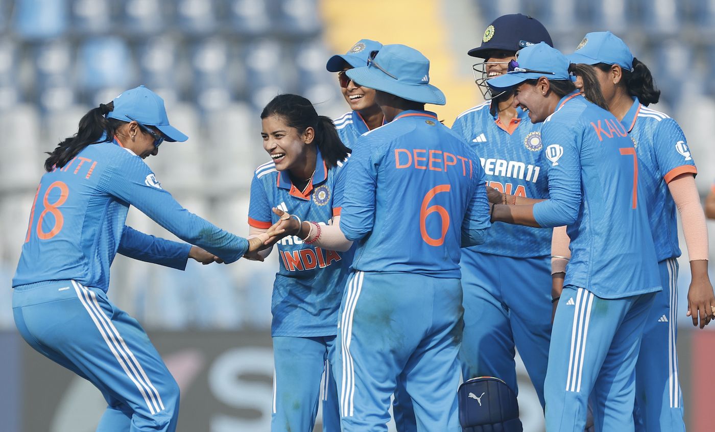 Amanjot Kaur took two crucial wickets | ESPNcricinfo.com