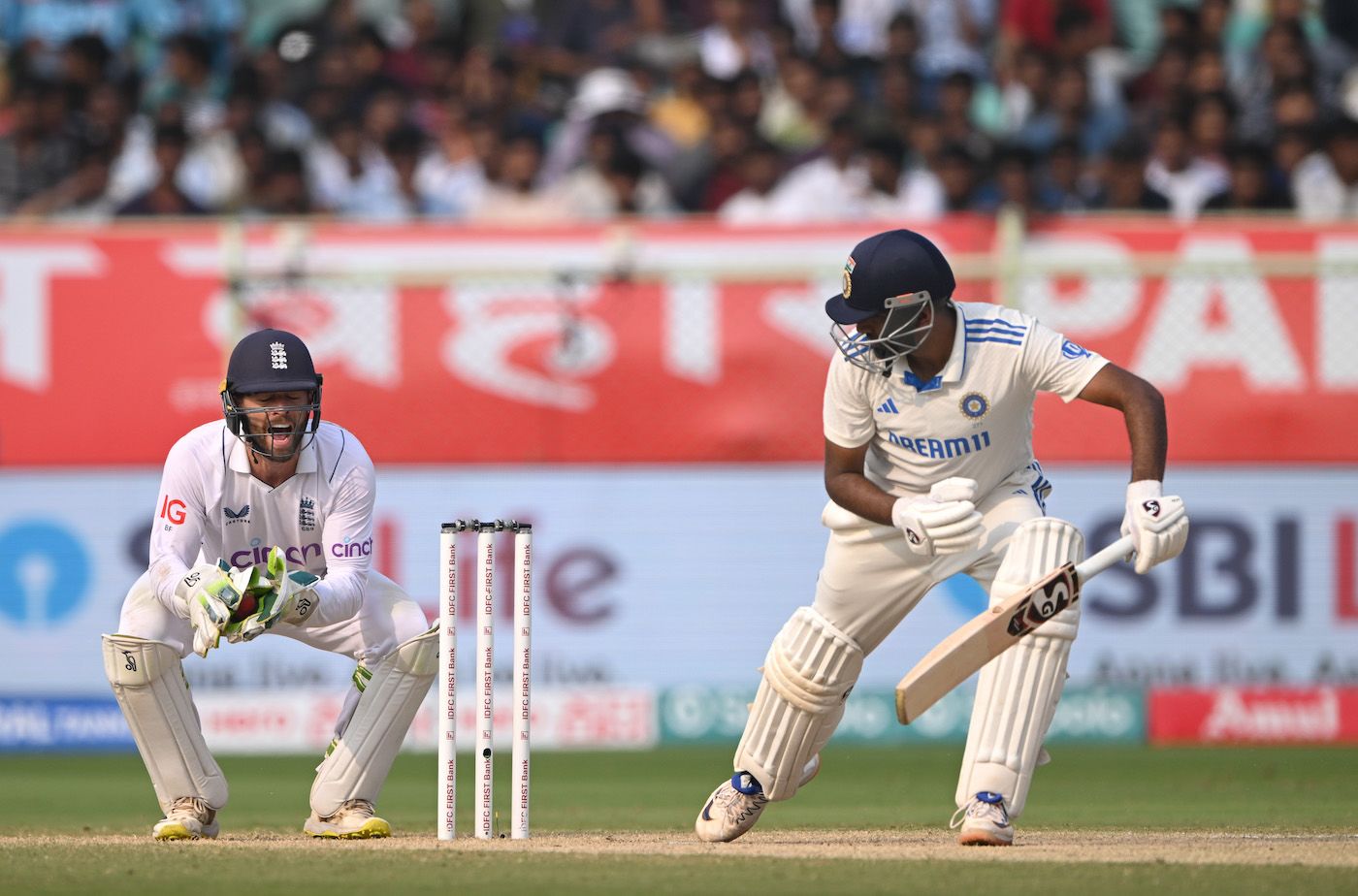 Ben Foakes stays low to catch R Ashwin | ESPNcricinfo.com
