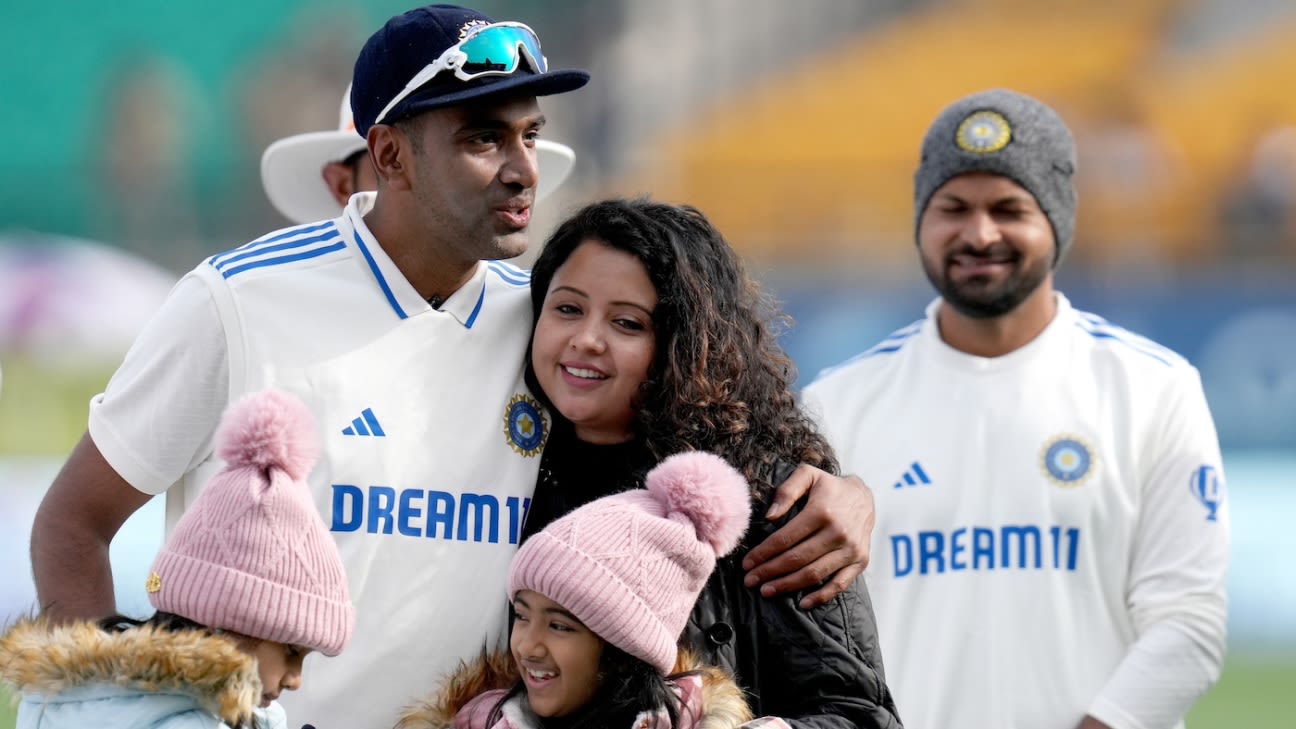 The Buzz - R Ashwin quizzes his daughters on the T20 World Cup ...