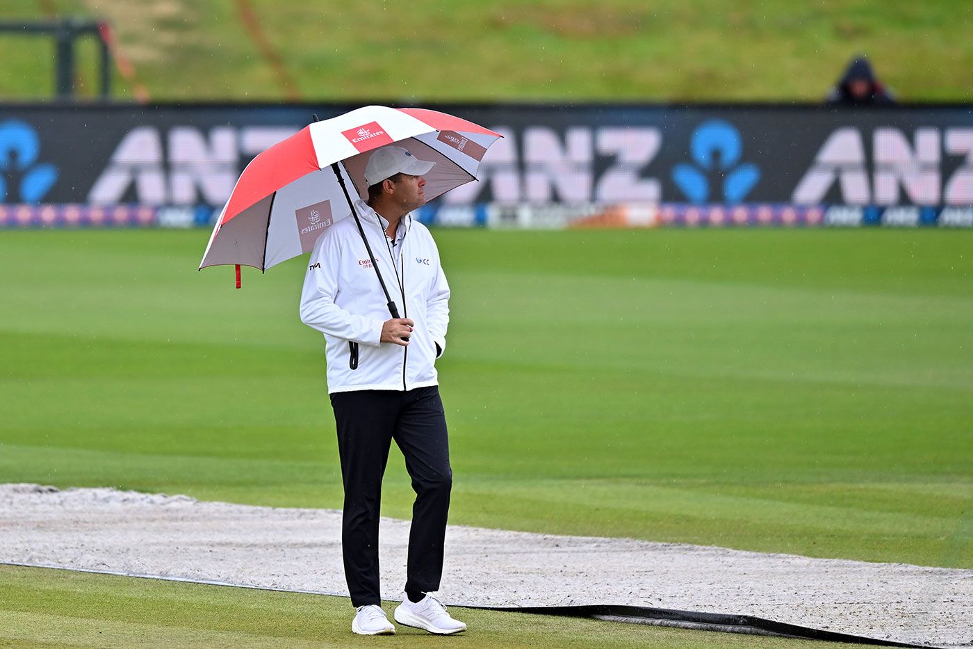 Rain delayed the start of the fourth day in Christchurch | ESPNcricinfo.com