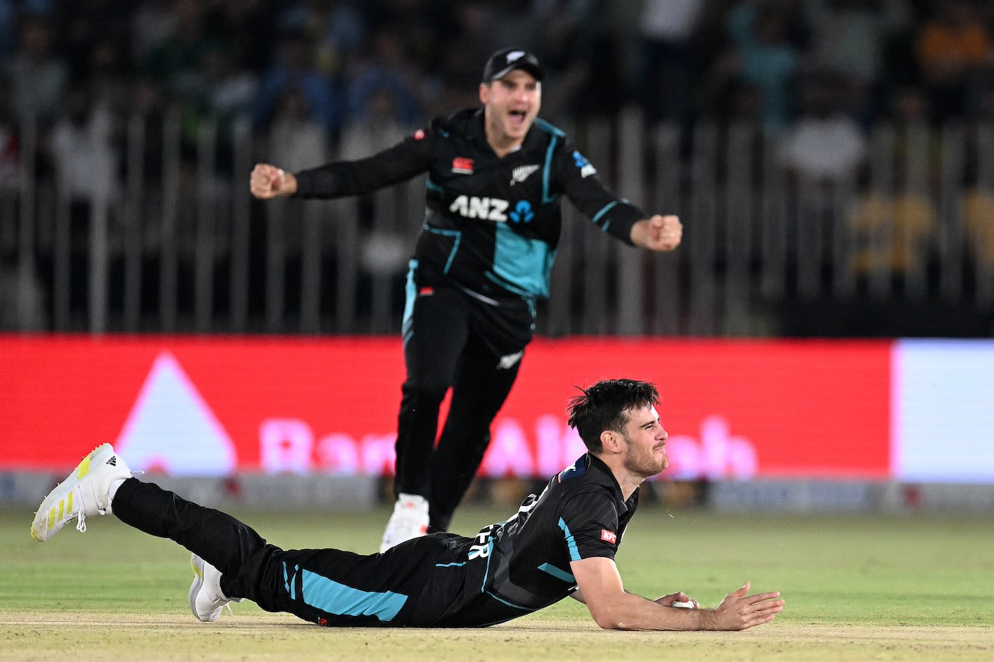 New Zealand news - Ben Lister called up for Bangladesh tour after Kristian Clarke injury