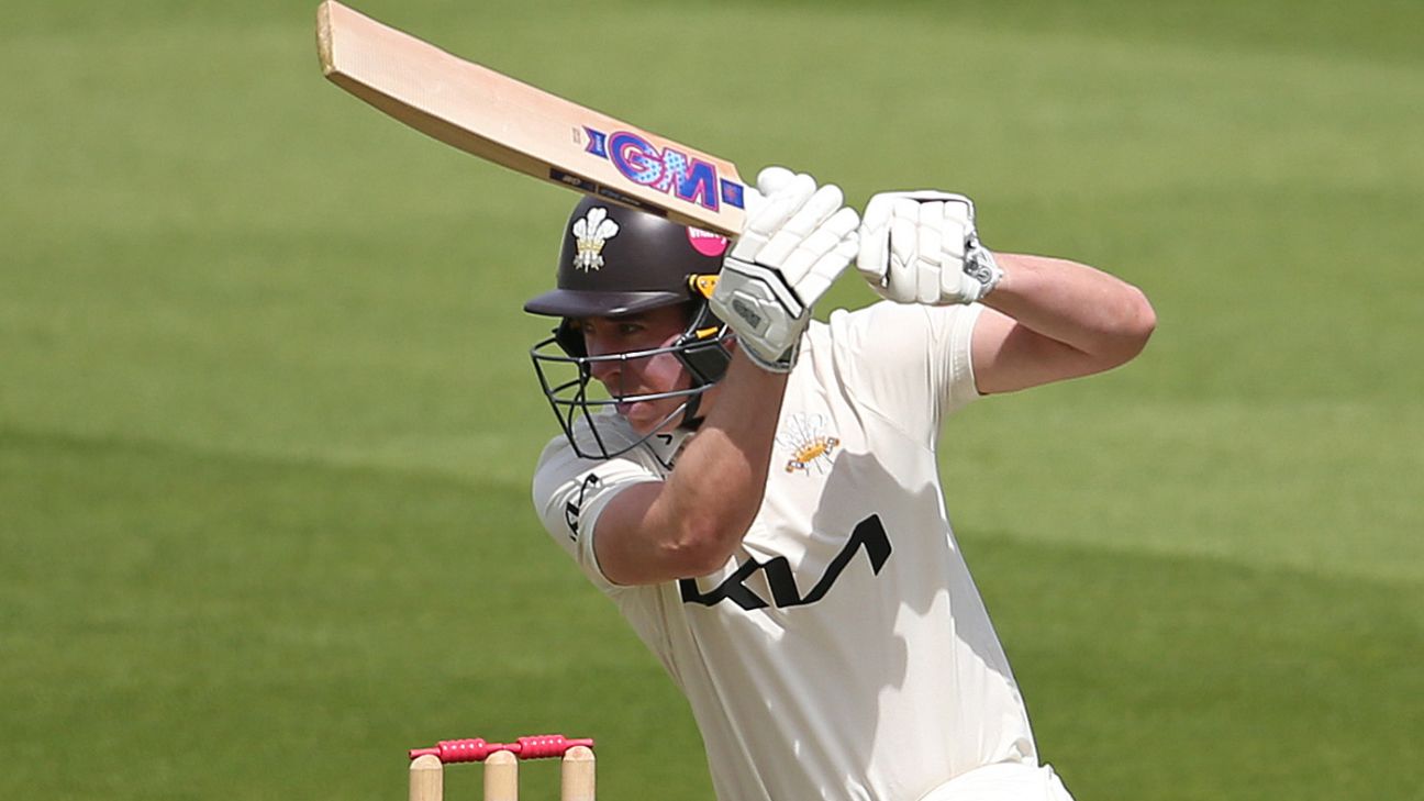 Surrey Seize Control Against Worcestershire on Thrilling Opening Day