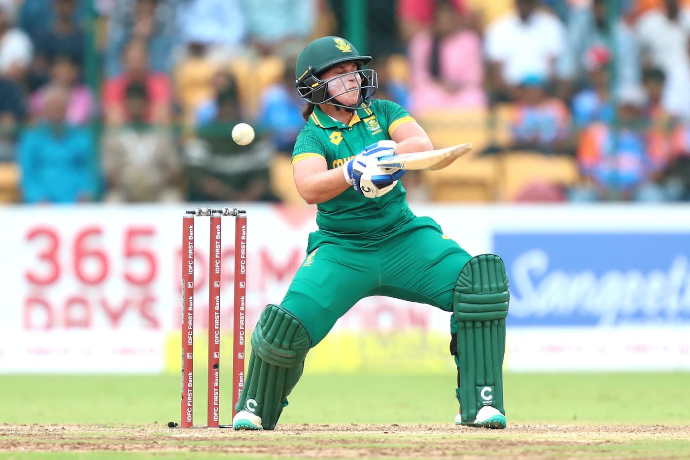 Mieke de Ridder made 26* to lift South Africa to 215 | ESPNcricinfo.com
