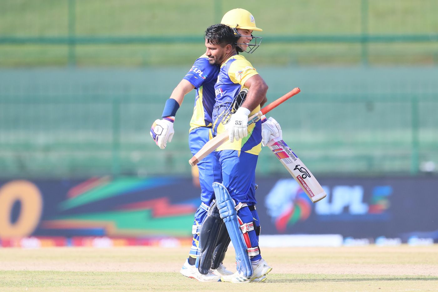 Kusal Perera and Mark Chapman added an unbeaten 65 off 38 balls for the