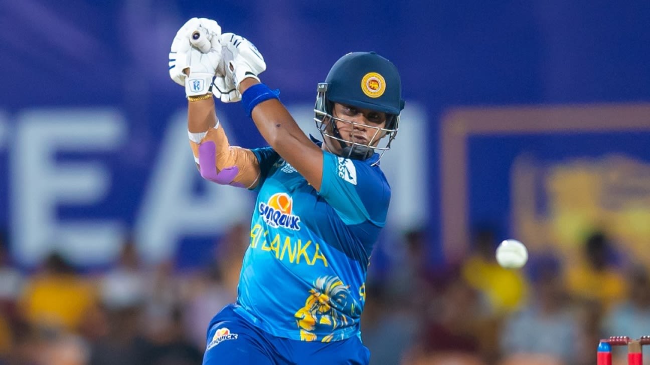 Athapaththu, Sanjeewani star as SL edge out Pakistan in last over-thriller to make the final