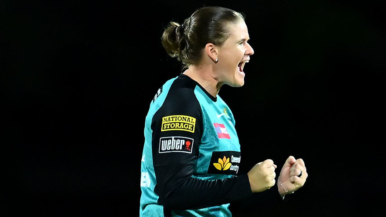 Brisbane Heat secure victory but Melbourne Renegades host WBBL final