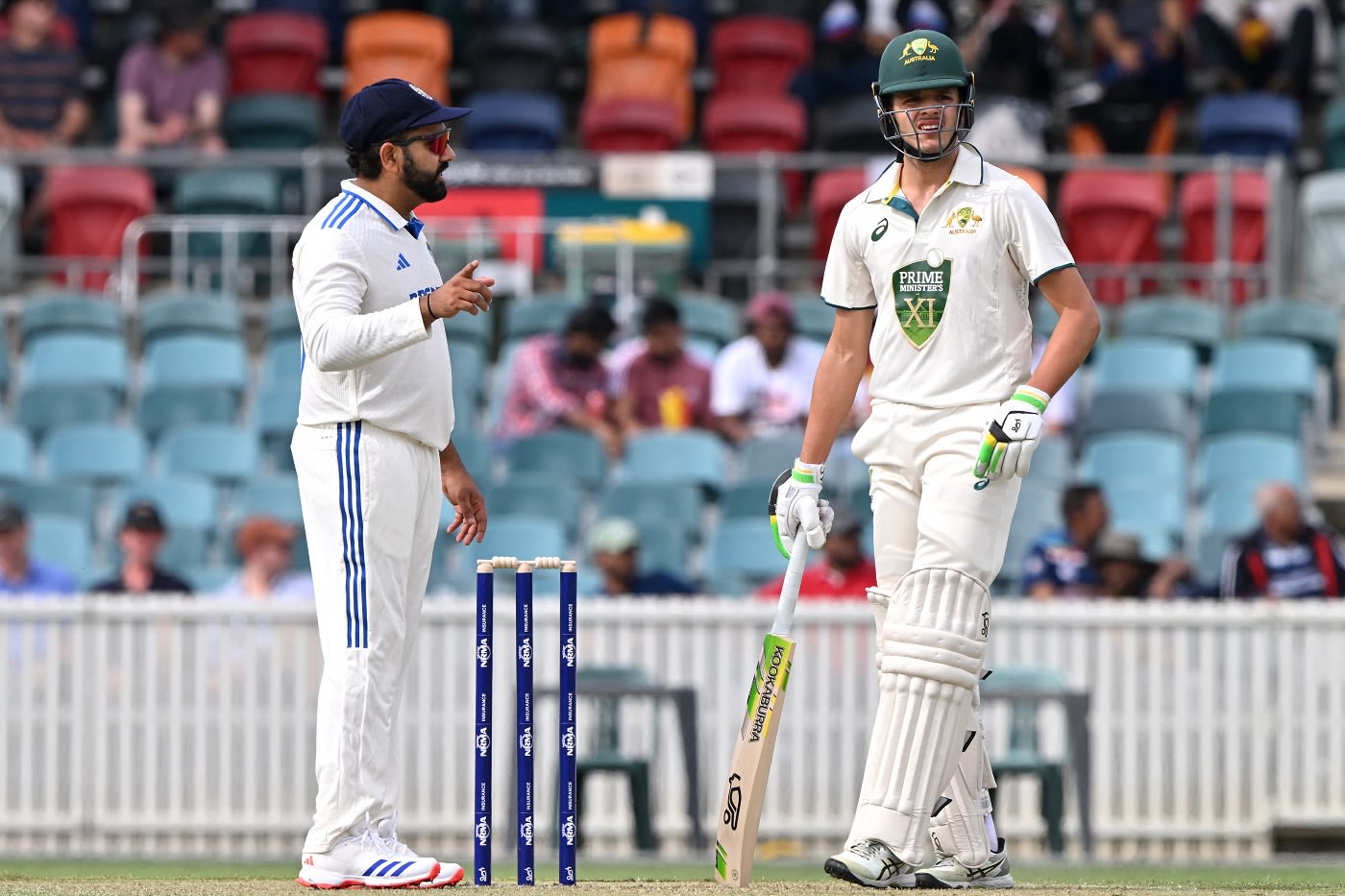 Rohit Sharma has a chat with Sam Konstas | ESPNcricinfo.com