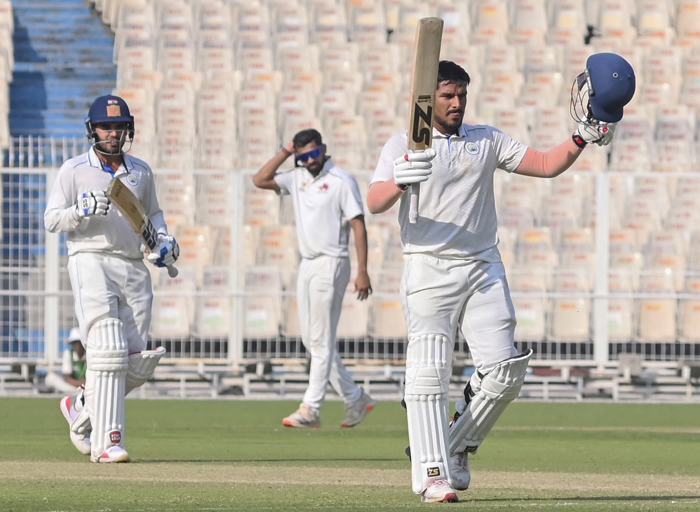 Ankit Kumar celebrates his hundred | ESPNcricinfo.com