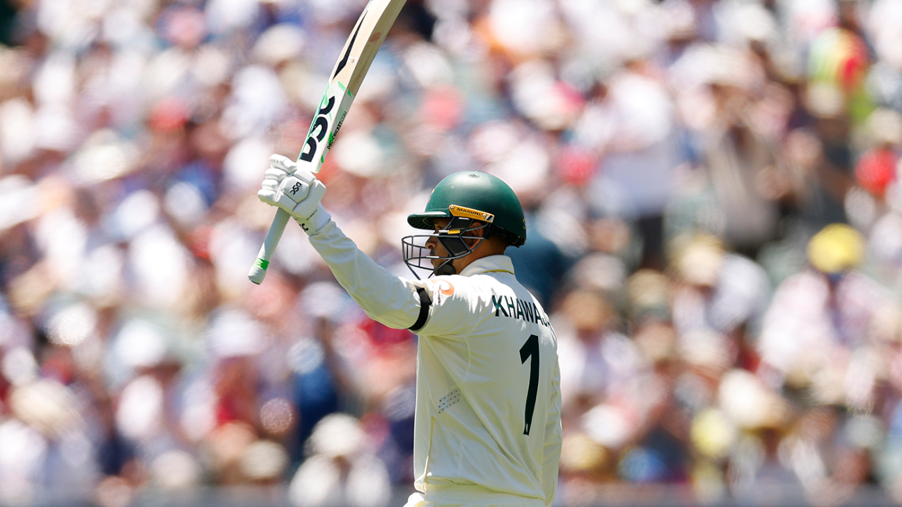 Khawaja Locked for Sydney Amid Aussie Wobbles