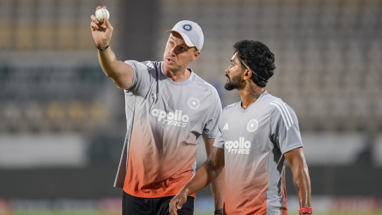Reddy Replaces Washington; NZ Opt to Chase in Rajkot