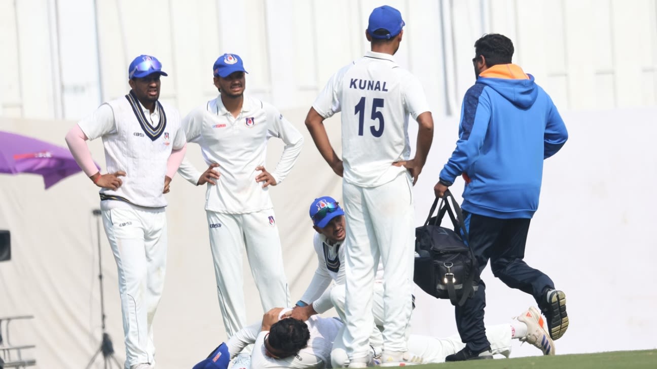 Uttar Pradesh's Prashant Veer suffers shoulder injury