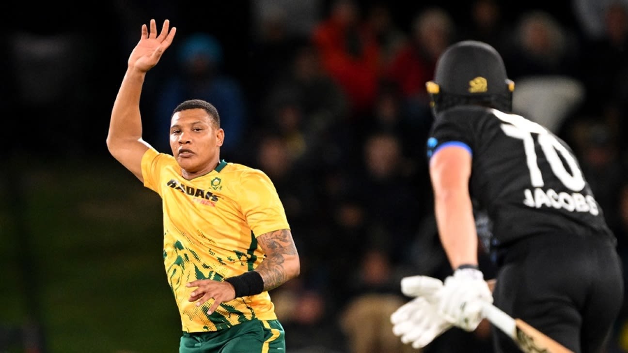 Ottneil Baartman injury concern for South Africa