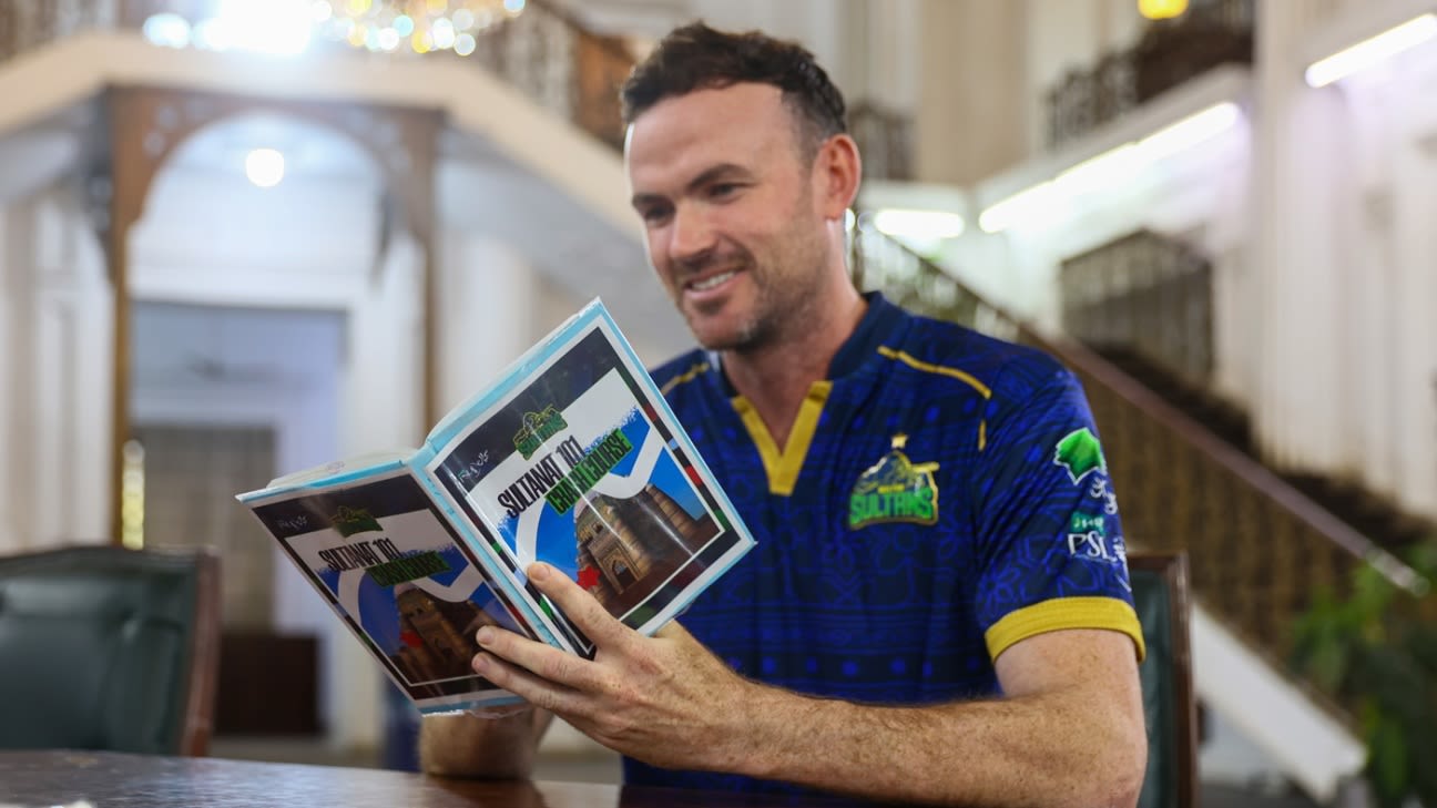 Turner, Philippe help Multan Sultans chase 172 with ease