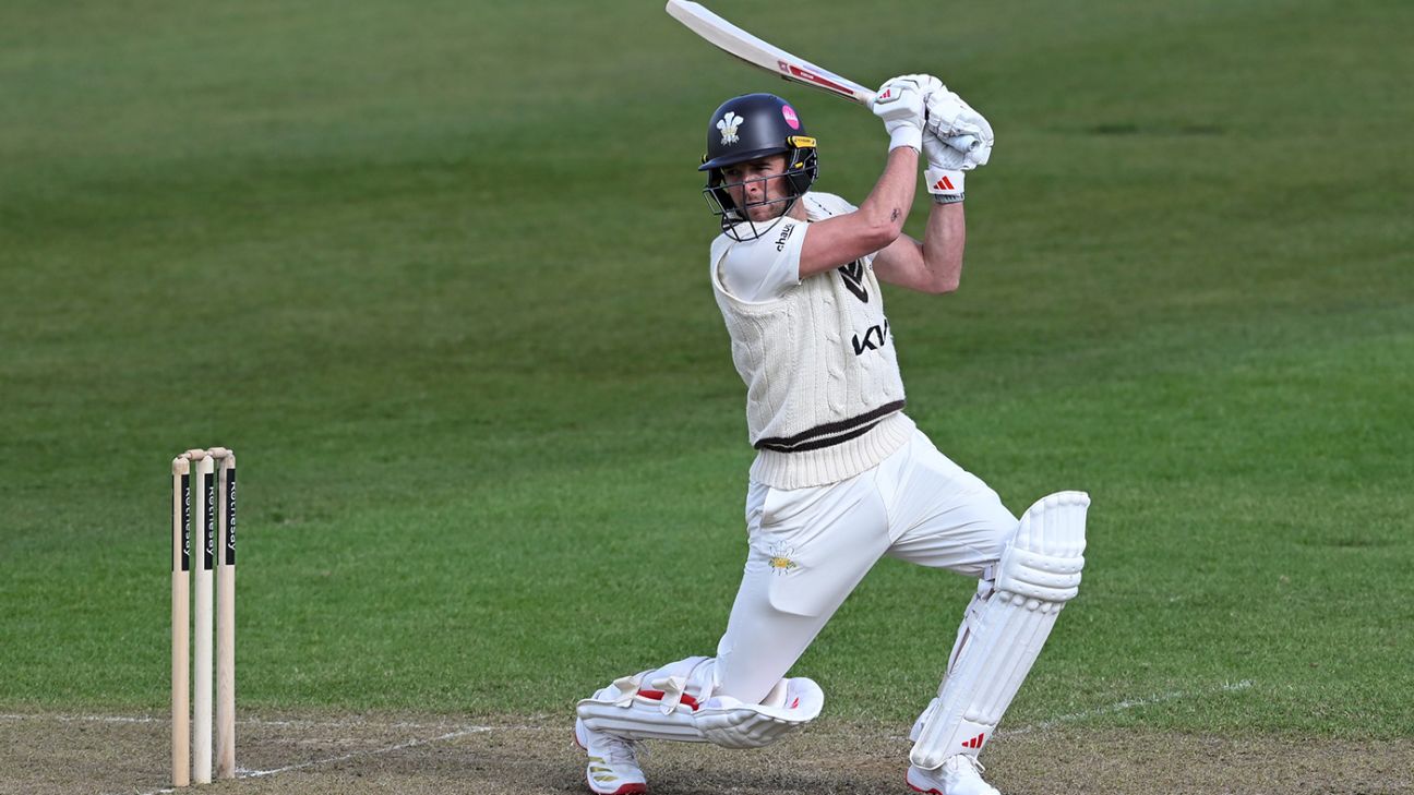 Warwickshire Lose Grip in Edgbaston Season Opener