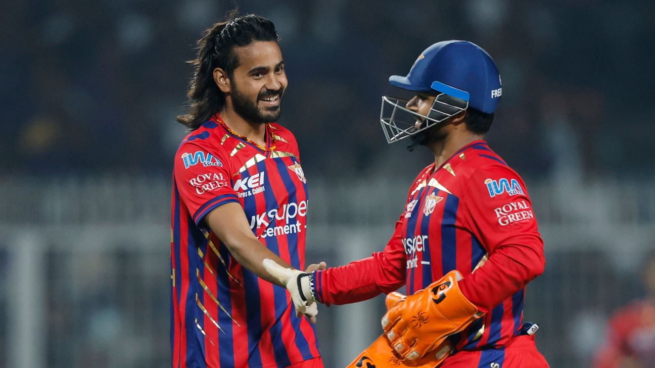 IPL 2026 Match Between LSG and RCB Halted by Rain in Lucknow