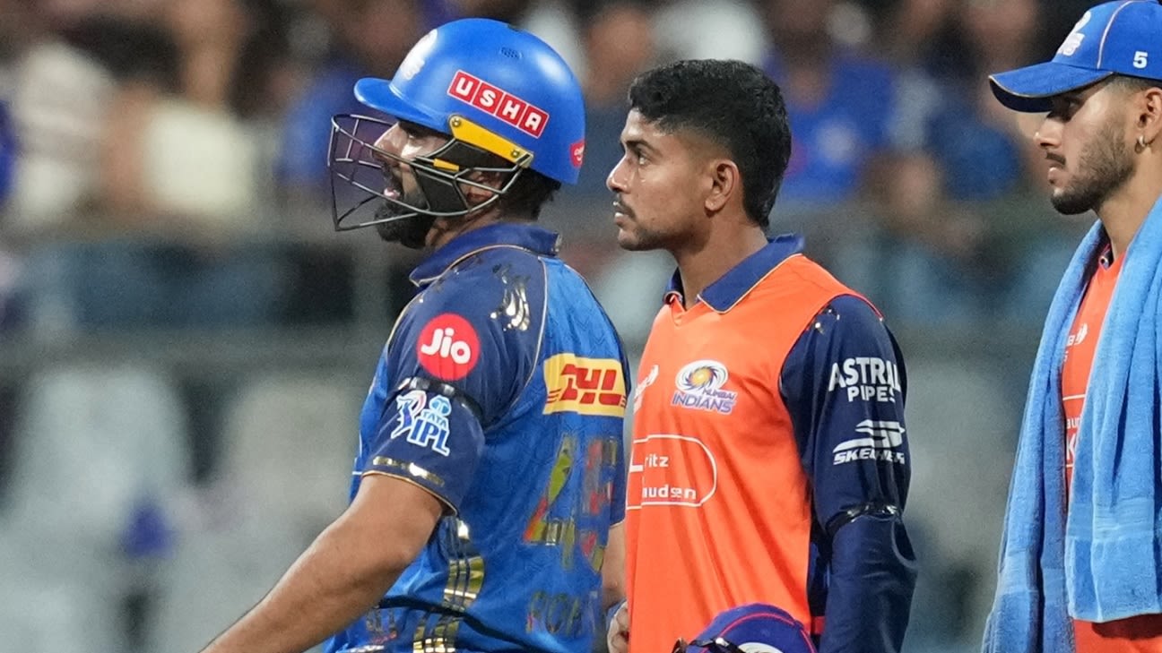 IPL 2026 – Rohit Sharma, Virat Kohli troubled by injuries during RCB’s win over MI IPL 2026 – Rohit Sharma, Virat Kohli troubled by injuries during RCB’s win over MI