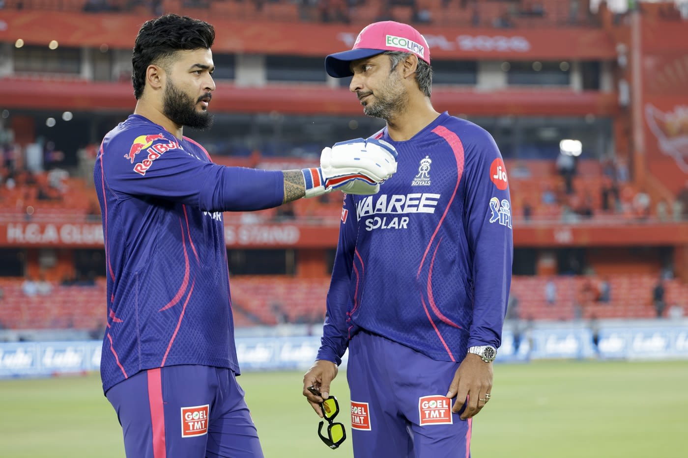 IPL 2026 - RR opt to bowl against SRH; both teams make two changes