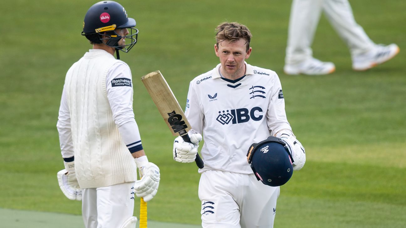 Sam Robson 162 secures high-scoring draw for Middlesex