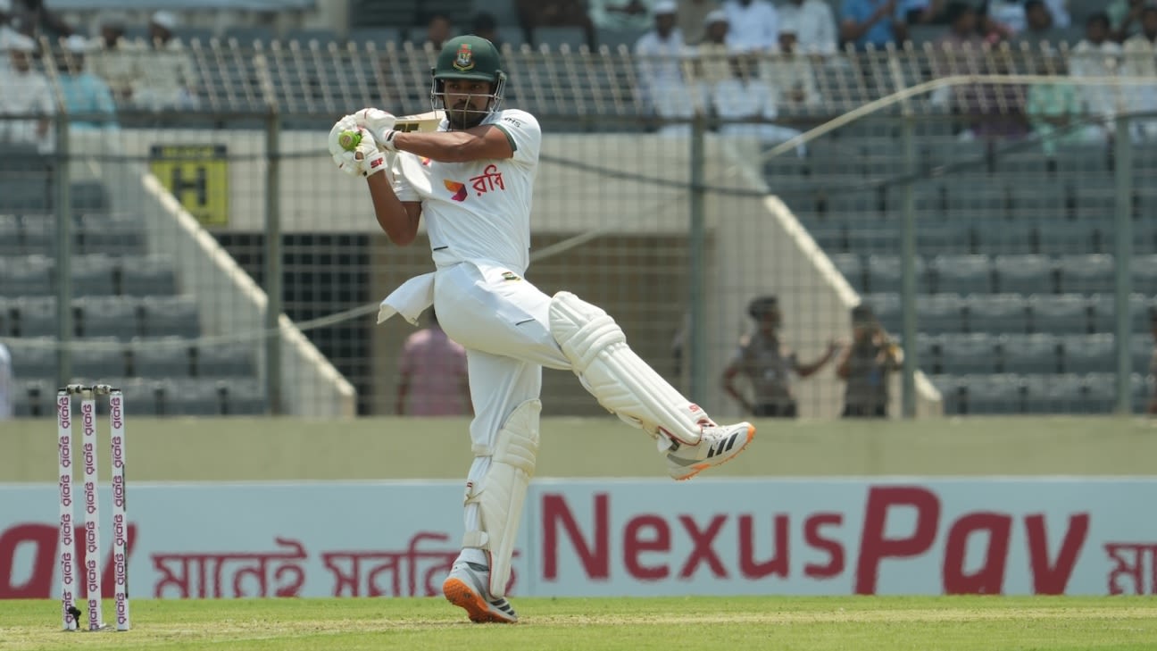 Pakistan Bowls Out Bangladesh on Day One of First Test — image 1