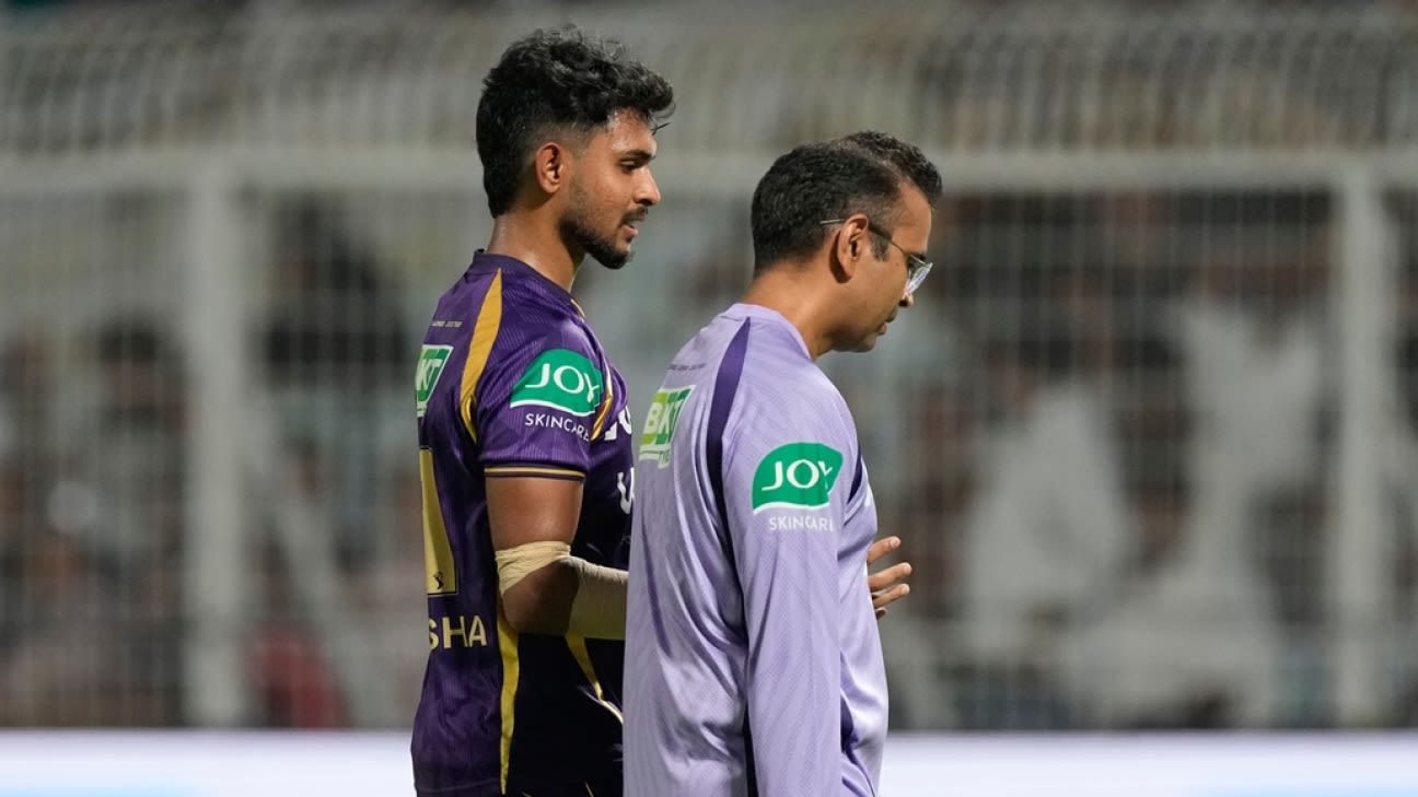 IPL 2026 – Matheesha Pathirana walks off with hamstring issue against GT
