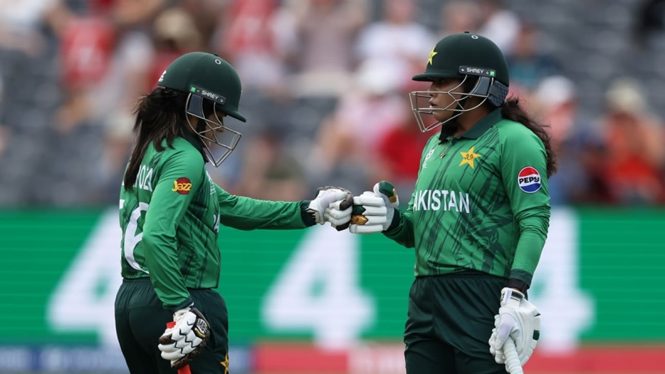 Zafar, Feroza lead Pakistan to consolation win