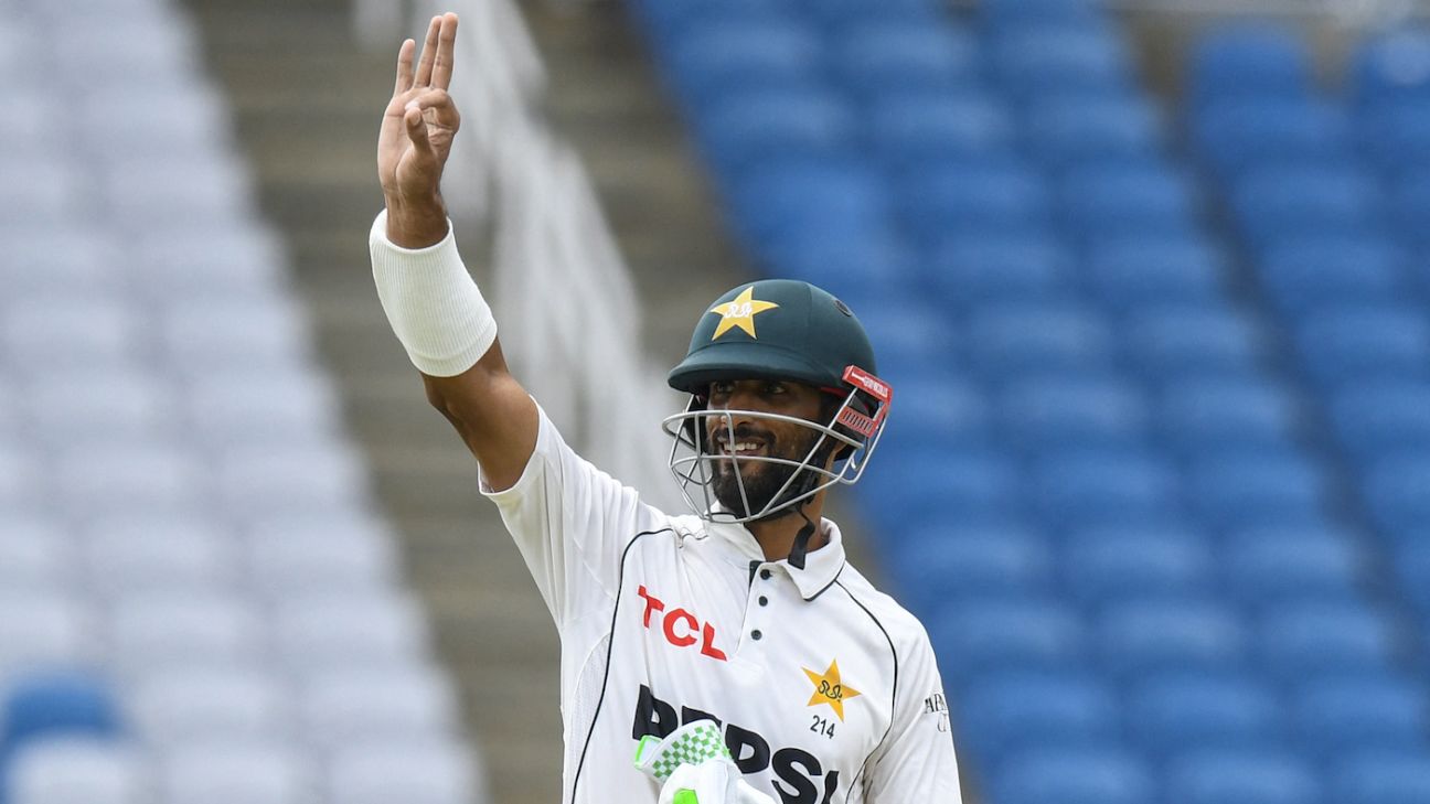 Finger injury puts Shan Masood in doubt for Pakistan's second innings