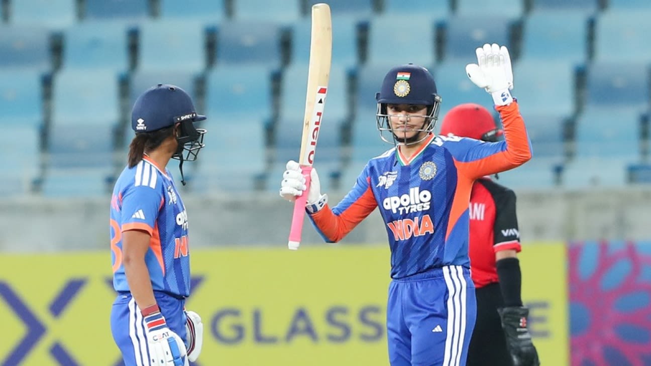 Mandhana's record ton powers India into semi-finals