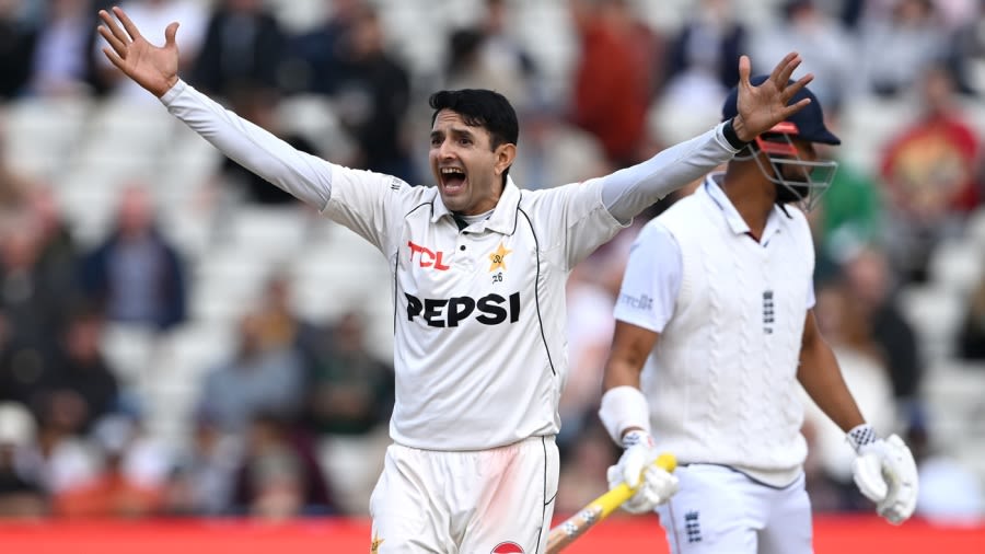 Mohammad Abbas struck twice in his opening over