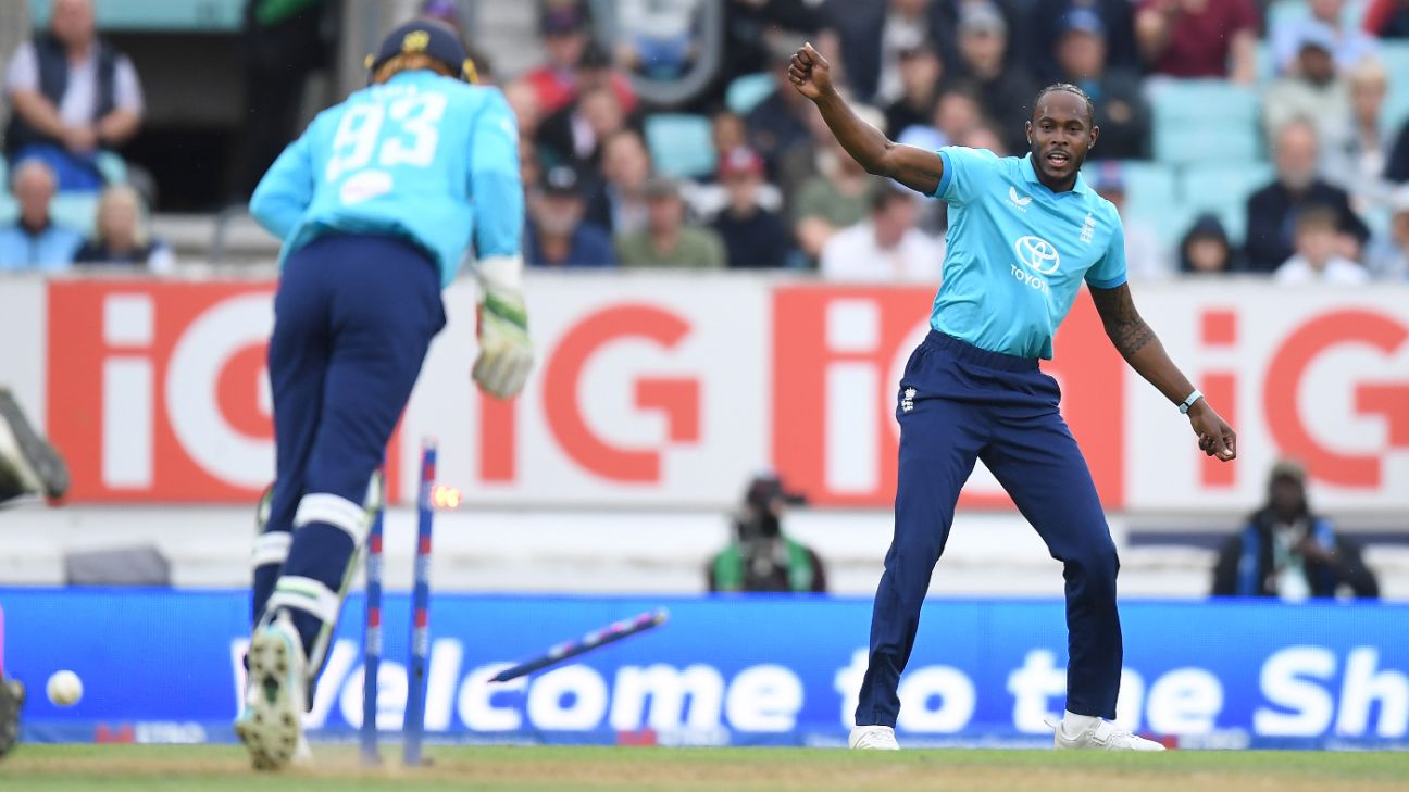 Out, not-out, out: England secure bizarre run-out in Oval victory