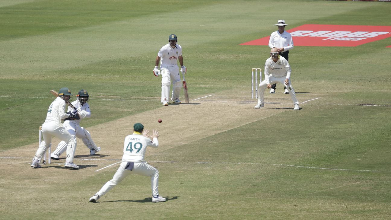Australia seize control against South Africa on third morning in Durban
