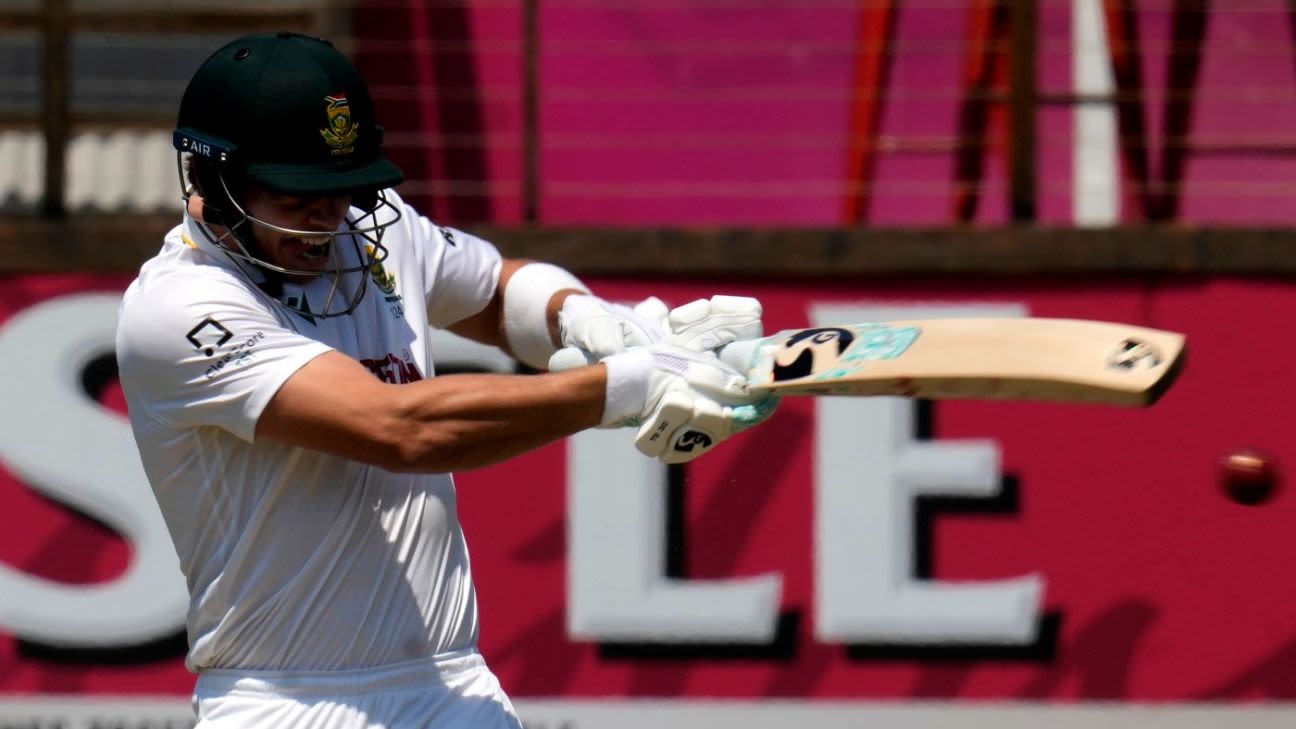 Rickelton and Stubbs in the spotlight as SA struggle again