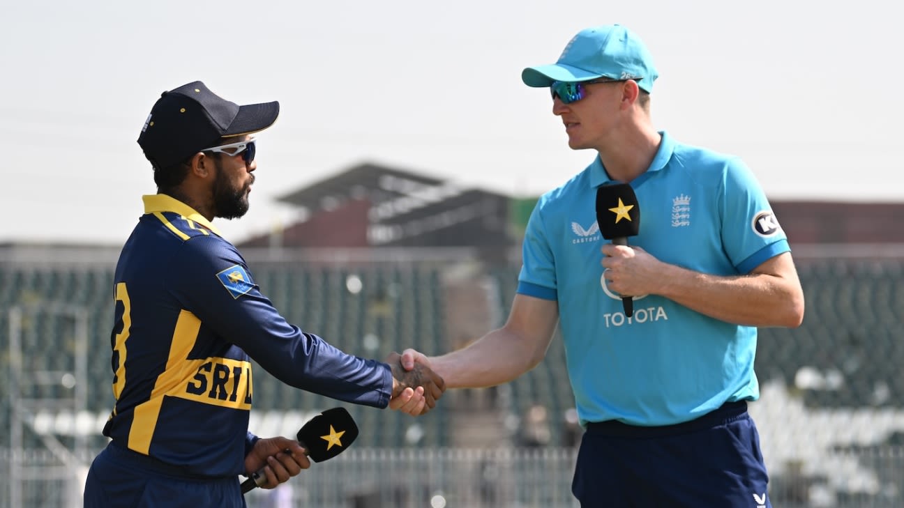 England drop Rashid for Dawson; Sri Lanka opt to field