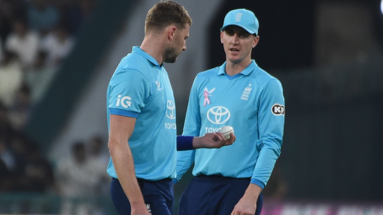 Dead-rubber blues for England as Sri Lanka tune up for final