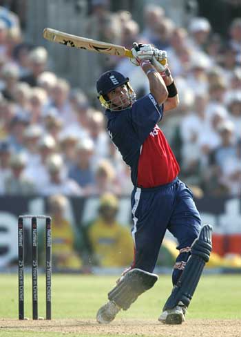 Kevin Pietersen launches another boundary | ESPNcricinfo.com