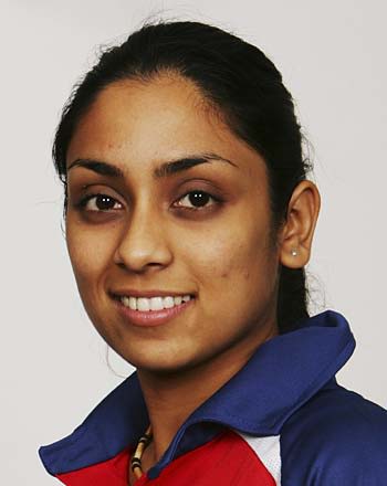 Isa Guha portrait | ESPNcricinfo.com