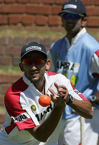 Ajit Agarkar gears up for the first Test against Zimbabwe ...