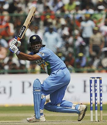 Mahendra Singh Dhoni At His Cheeky Best | ESPNcricinfo.com