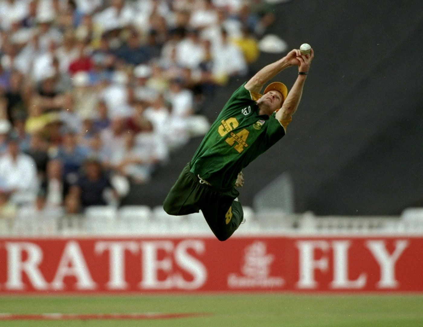 Jonty Rhodes takes an incredible flying catch