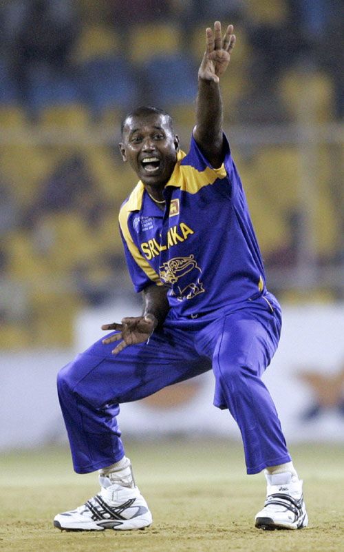 Ruchira Perera screams an appeal