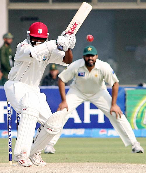 Brian Lara Lets One Go Past Espncricinfo Brian Lara Lets One Go Past Espncricinfo